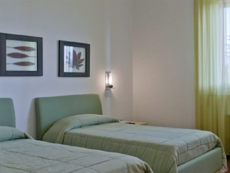 Hotel Angi Fossò Екстериор снимка