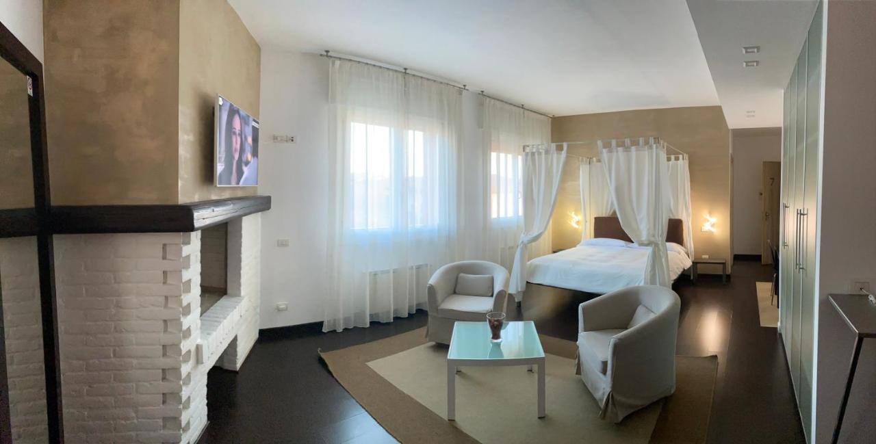 Hotel Angi Fossò Екстериор снимка
