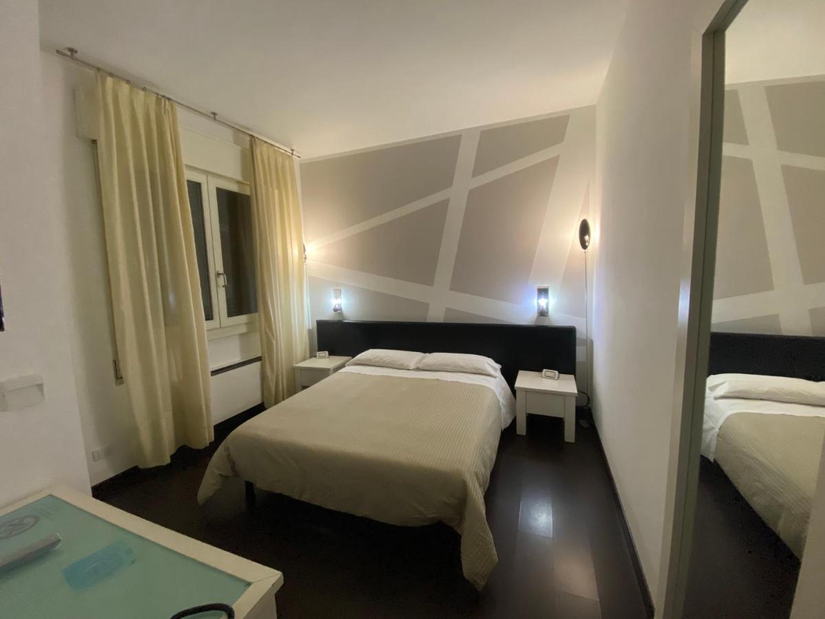 Hotel Angi Fossò Екстериор снимка
