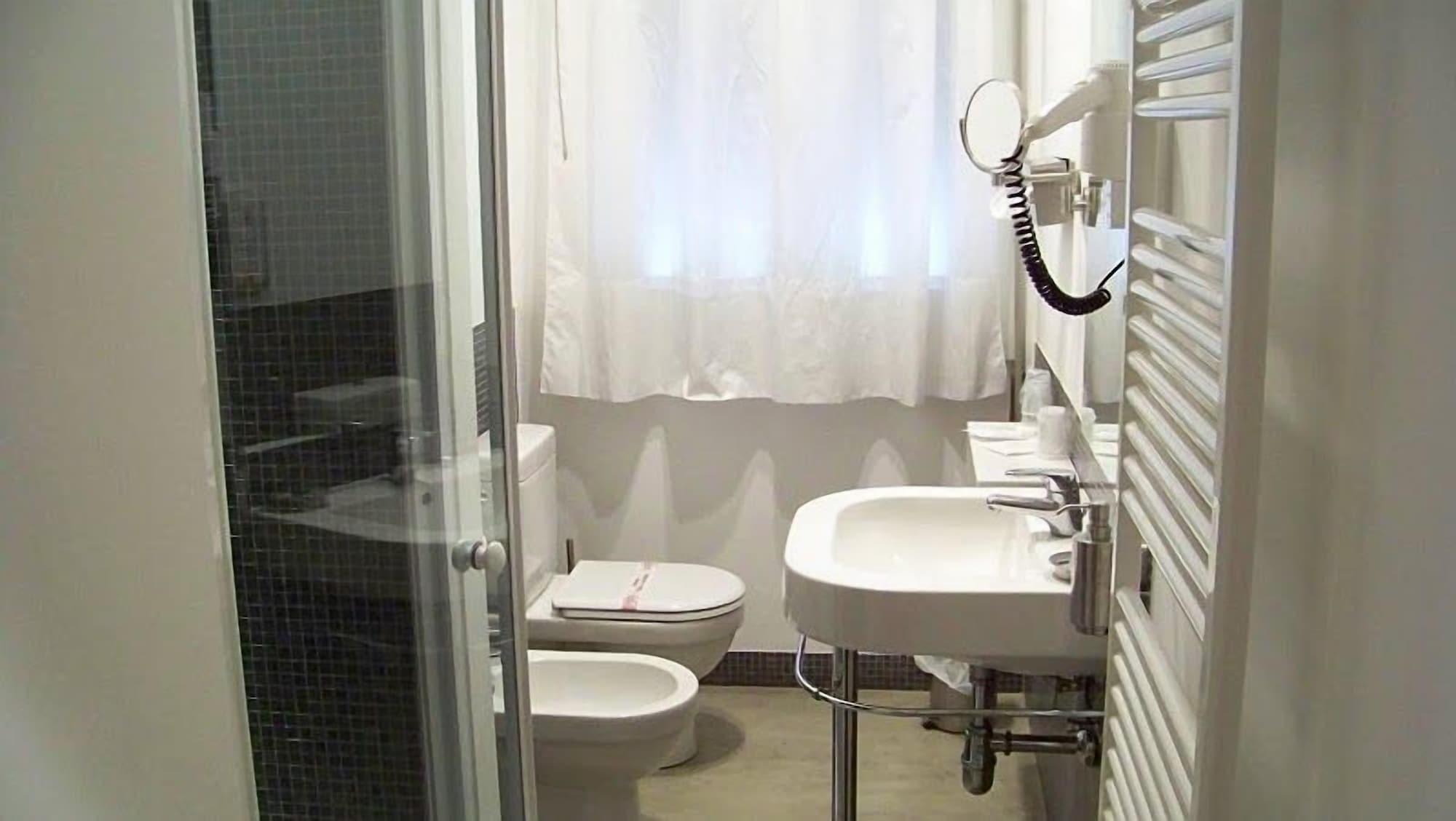 Hotel Angi Fossò Екстериор снимка