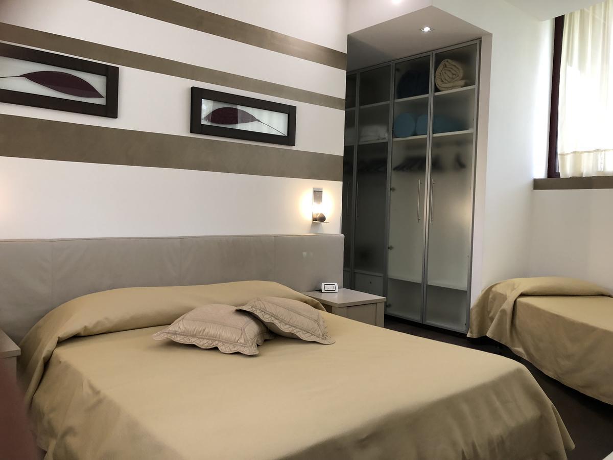 Hotel Angi Fossò Екстериор снимка