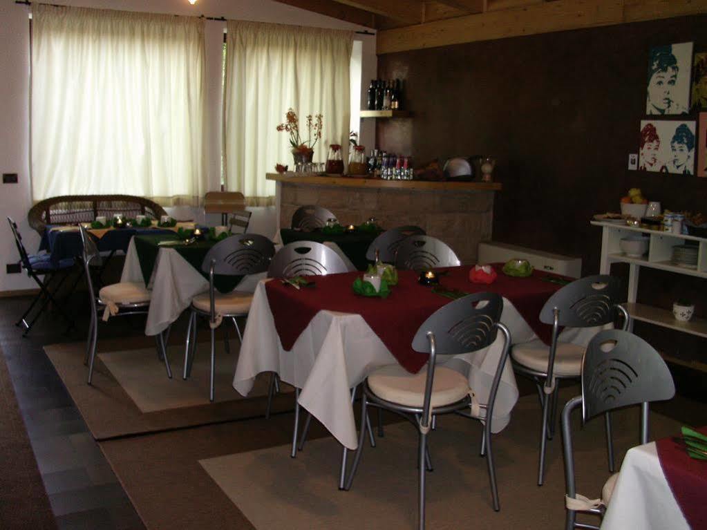 Hotel Angi Fossò Екстериор снимка