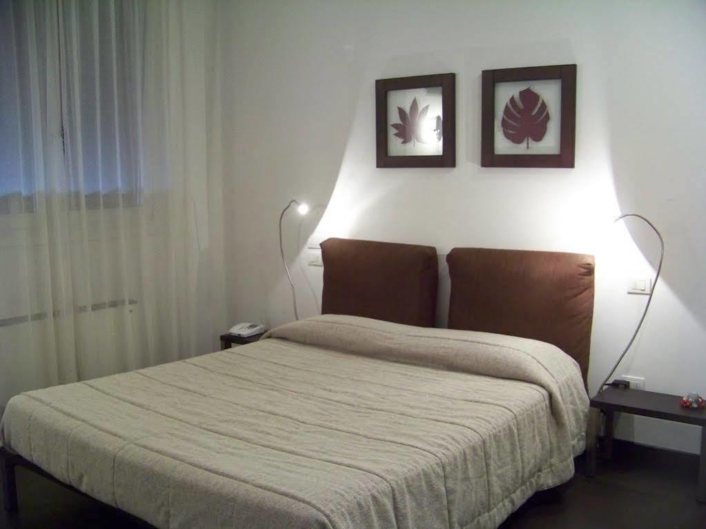 Hotel Angi Fossò Екстериор снимка
